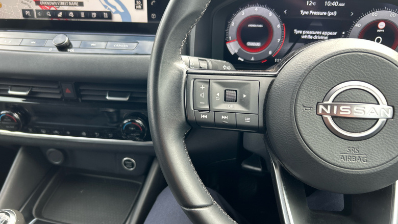 Nissan Qashqai 1.3 DiG-T MH N-Connecta 5dr Petrol Hatchback